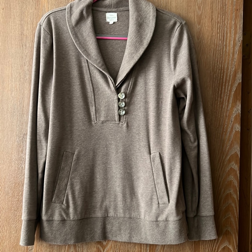 Woman’s pullover top